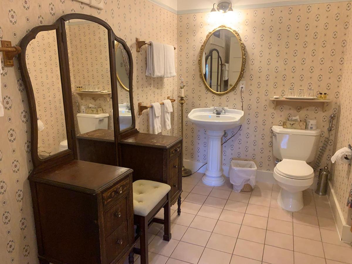 Haterleigh Heritage 3* Victoria